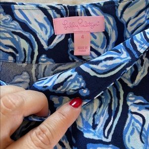 Lily Pulitzer Shorts Blue size 4 like new